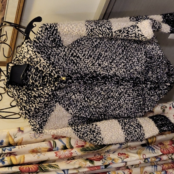 NWNT Nubby Black and White Comfy Cotton Hoodie Sweater Jacket - Picture 1 of 5